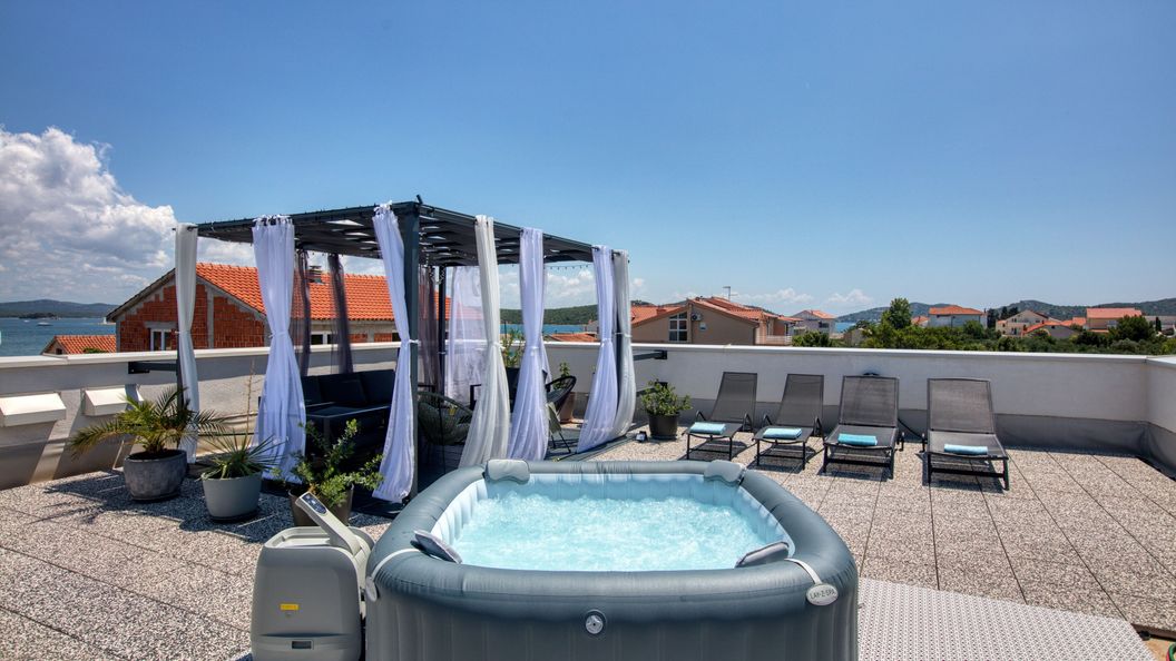 Apartmanok A Tenger Mellett Betina, Murter - 20450 Betina (1)