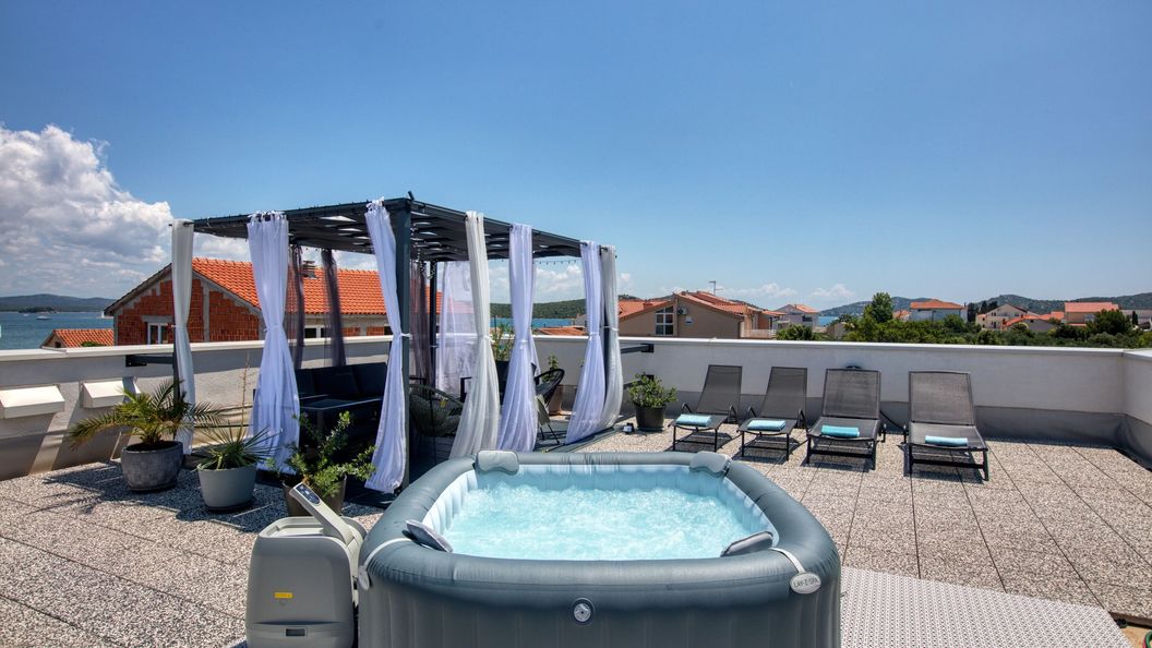 Apartmanok A Tenger Mellett Betina Murter - 20450 (1)