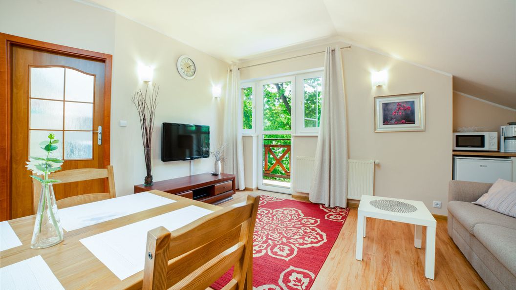 Every Sky Nad Łomnicą 1E/9 (1)