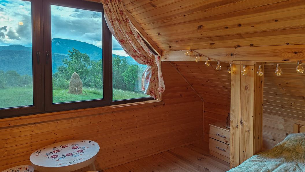 Almost Heaven Apuseni Reț (1)