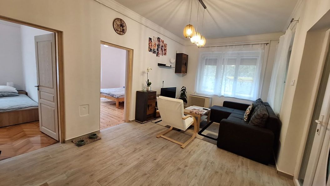 Tearózsa Vendégház Balatonszárszó (1)