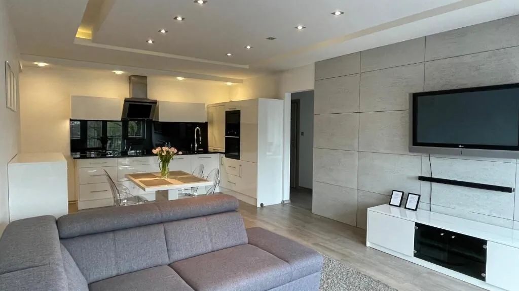 Nowoczesny Apartament z widokiem na rzekę i jezioro Ełk (1)