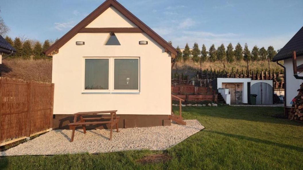 Domek na Tęczowym Wzgórzu (1)