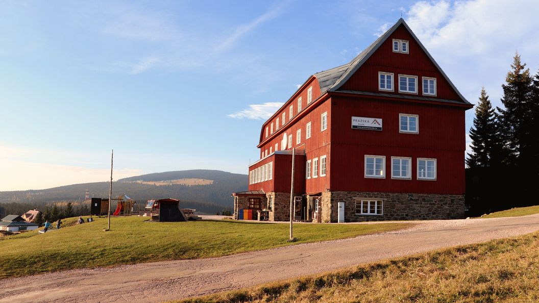 Pražská bouda Černý Důl (1)