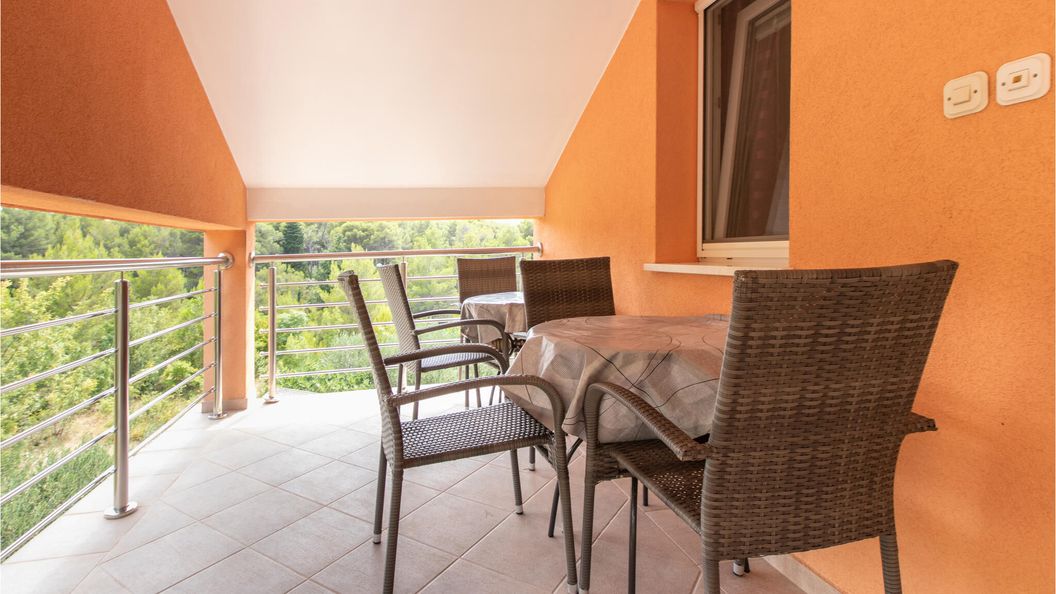 Apartman Gornji Karin - CDI368 (1)