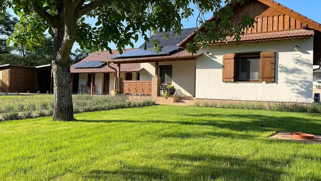 Franciska Vendégház Abádszalók (1)