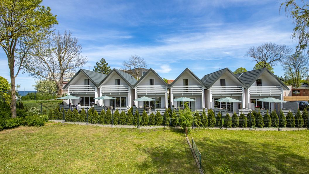 DOMKI ZACHÓD SŁOŃCA (1)