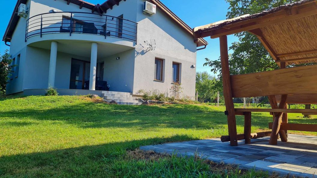 Pöpec Vendégház Révfülöp (1)