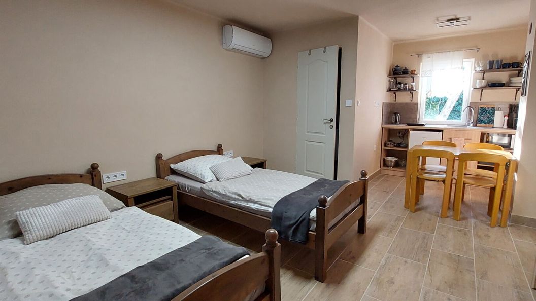 Tóparti Szállás Galambok (1)