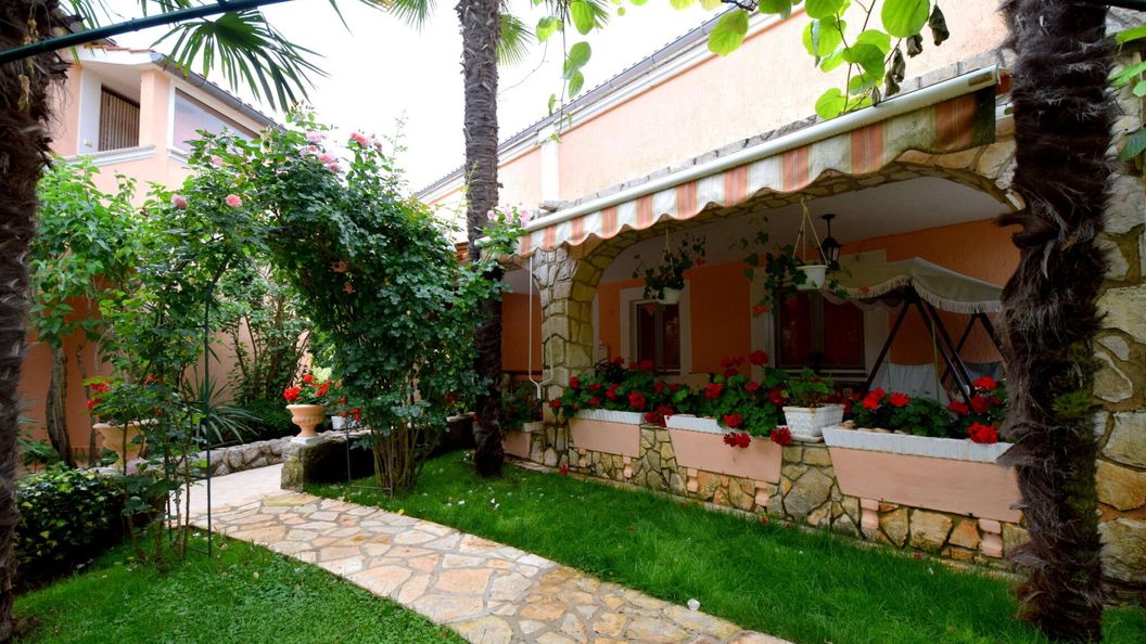 Holiday home Lisa Gabonjin Krk (1)