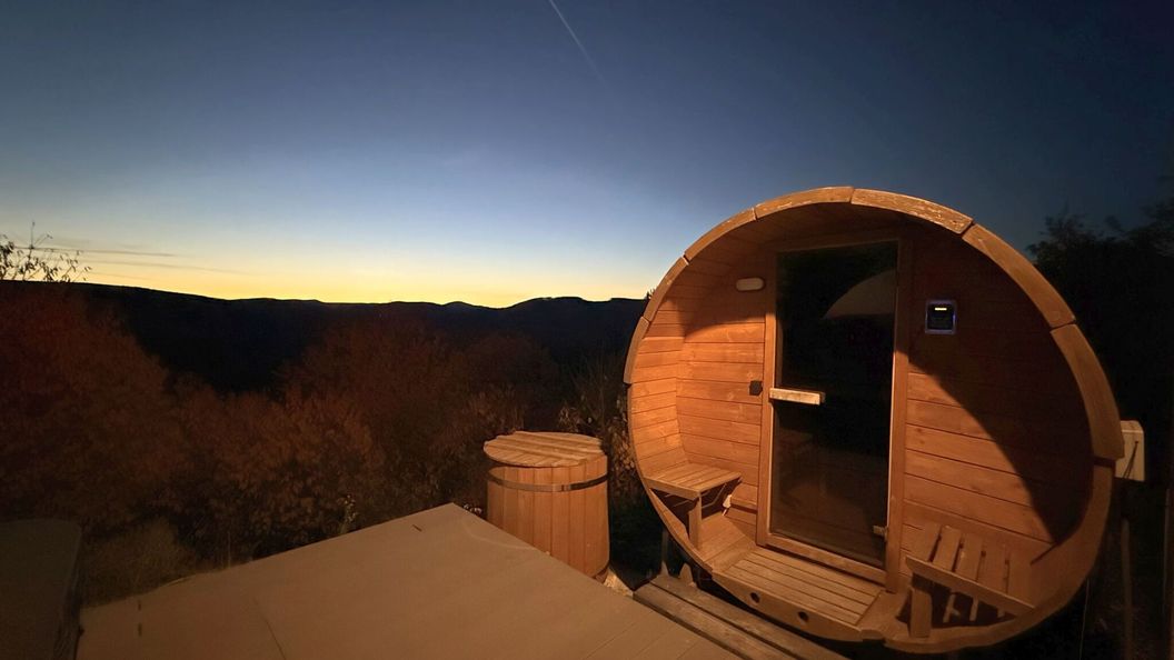 Üveghuta Vendégház Vágáshuta (1)