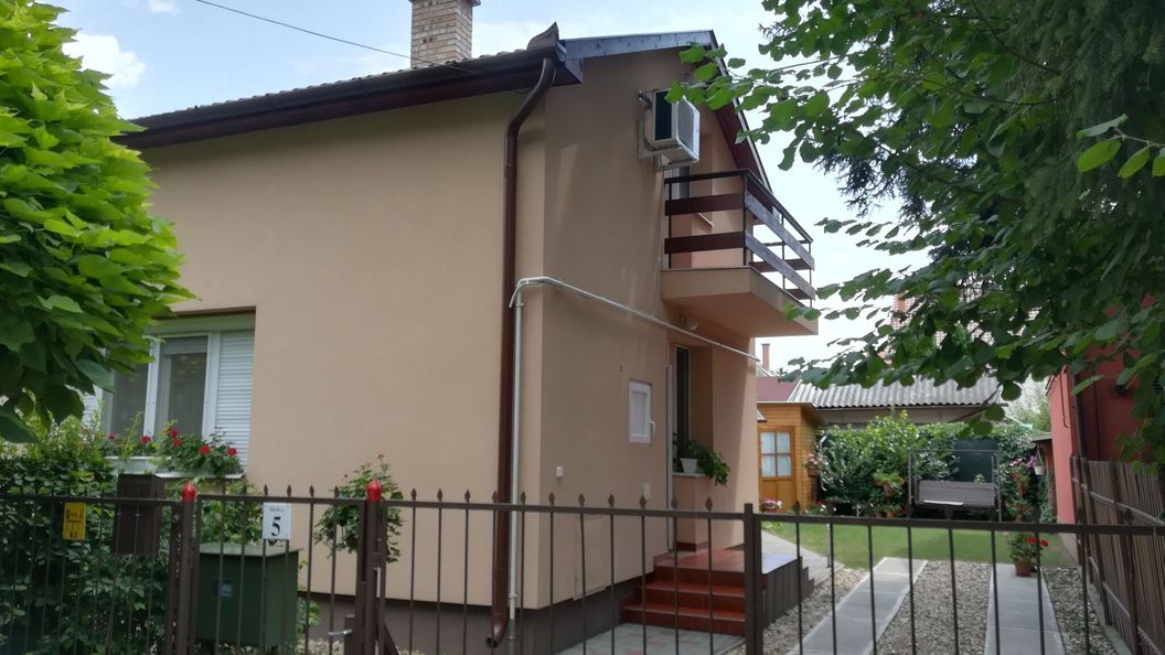 Hársfa Vendégház 1 Hajdúszoboszló (1)