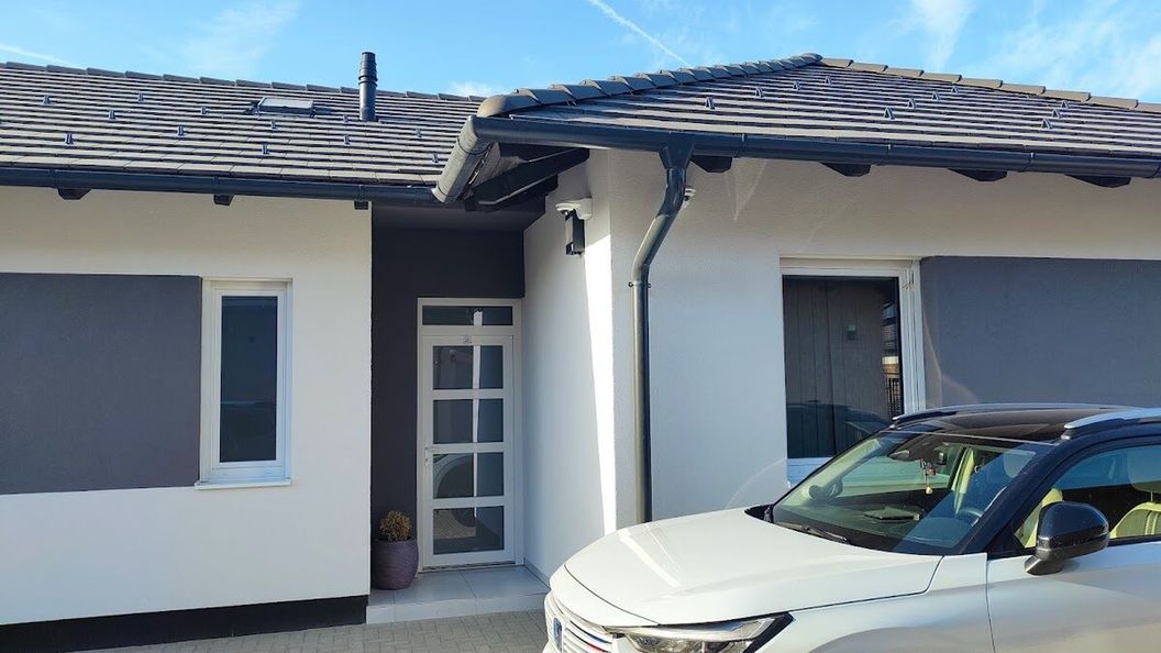 Pe-Ki Üzleti Apartman Székesfehérvár (1)