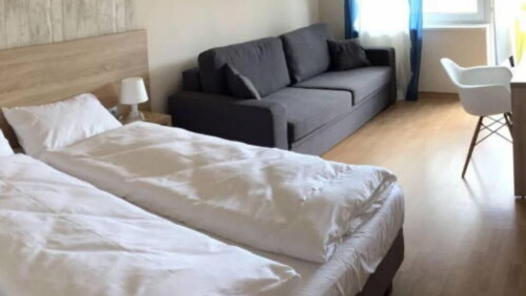 Willa Blu Karwia (1)