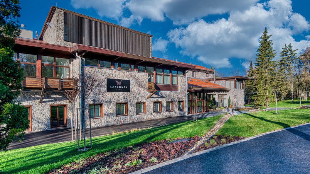 Cardoner Hotel és Konferenciaközpont Dobogókő (1)