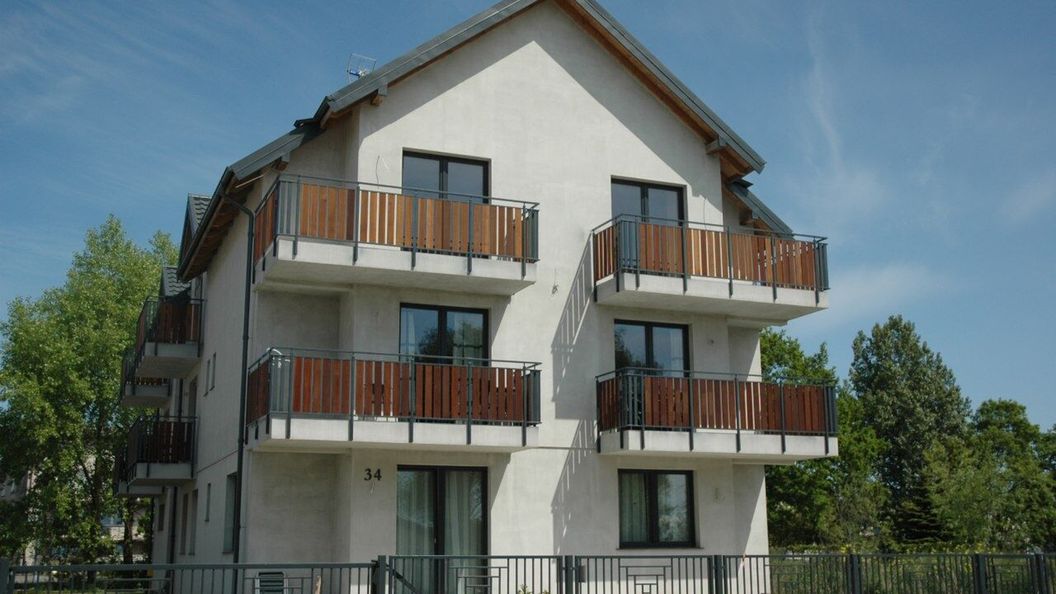 Pokoje Gościnne i Apartamenty Bezan Jastarnia (1)