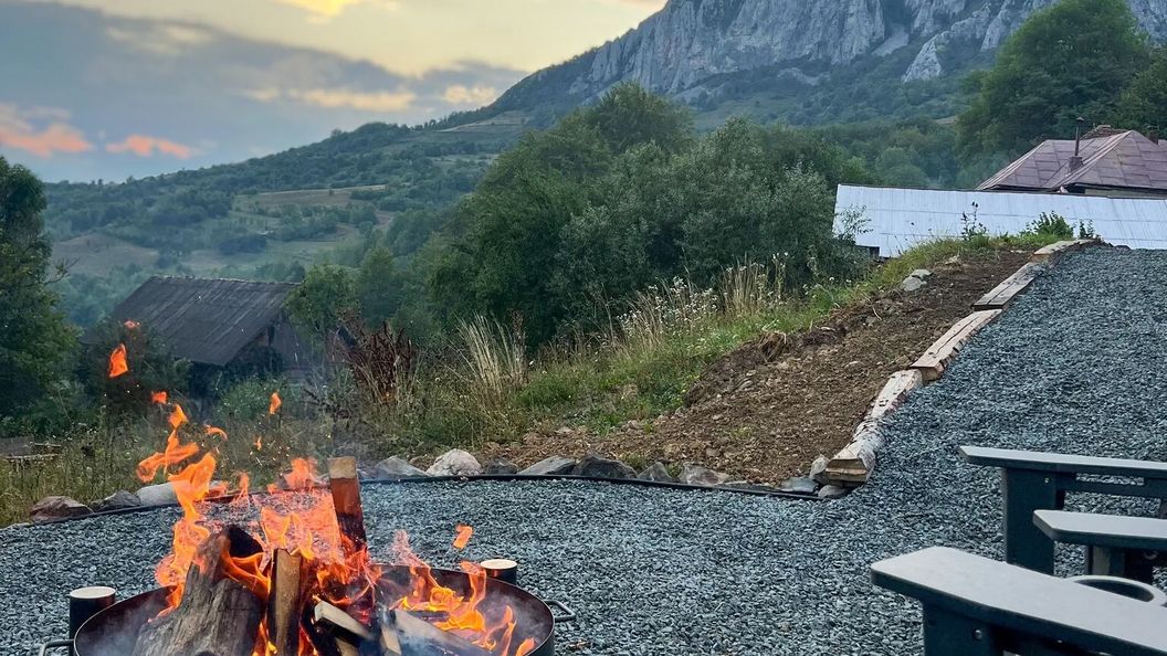 Greta Hillside Buceș-Vulcan (1)