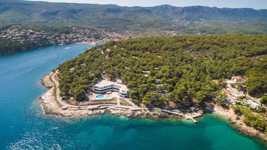 Resort Fontana Jelsa Hvar (1)