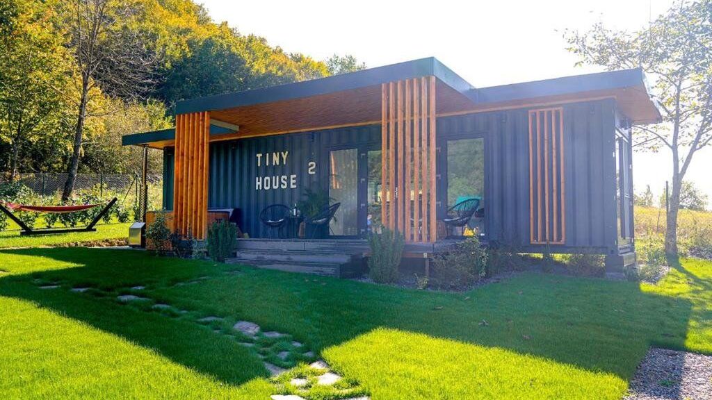 Tiny House by the Forest 2 Borod (1)