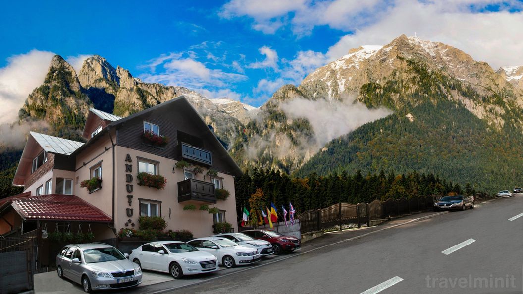 Pensiunea Andutu Bușteni (1)