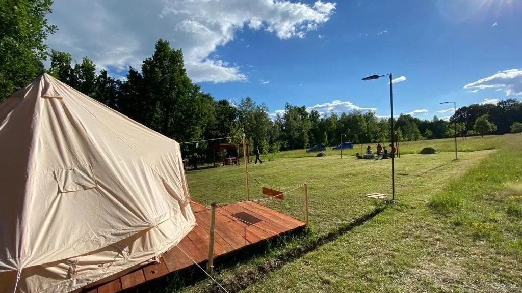 Texas Glamping Hirișești (1)