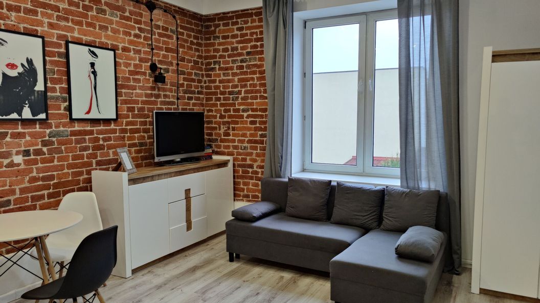 Apartament Loft dostęp na kod Konopnickiej 9 Pabianice (1)