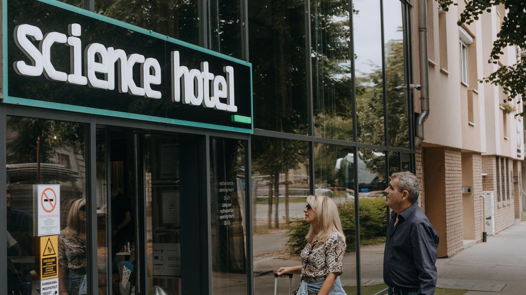 Science Hotel Prémium Szeged (1)