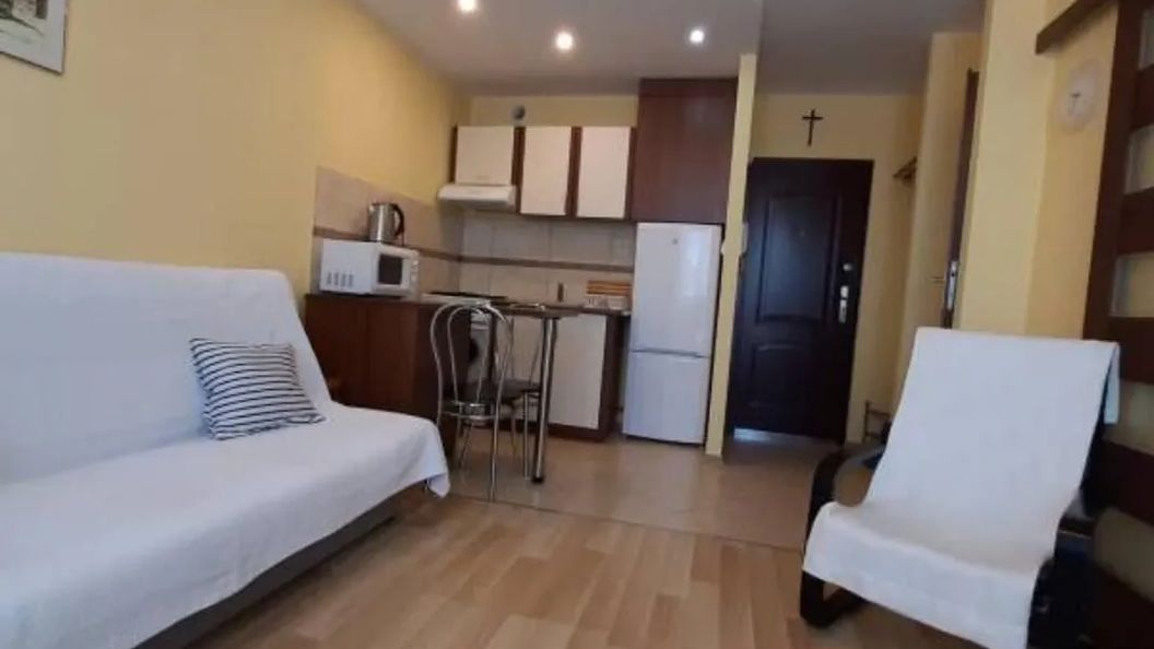 Apartament Żółty Warszawa (1)