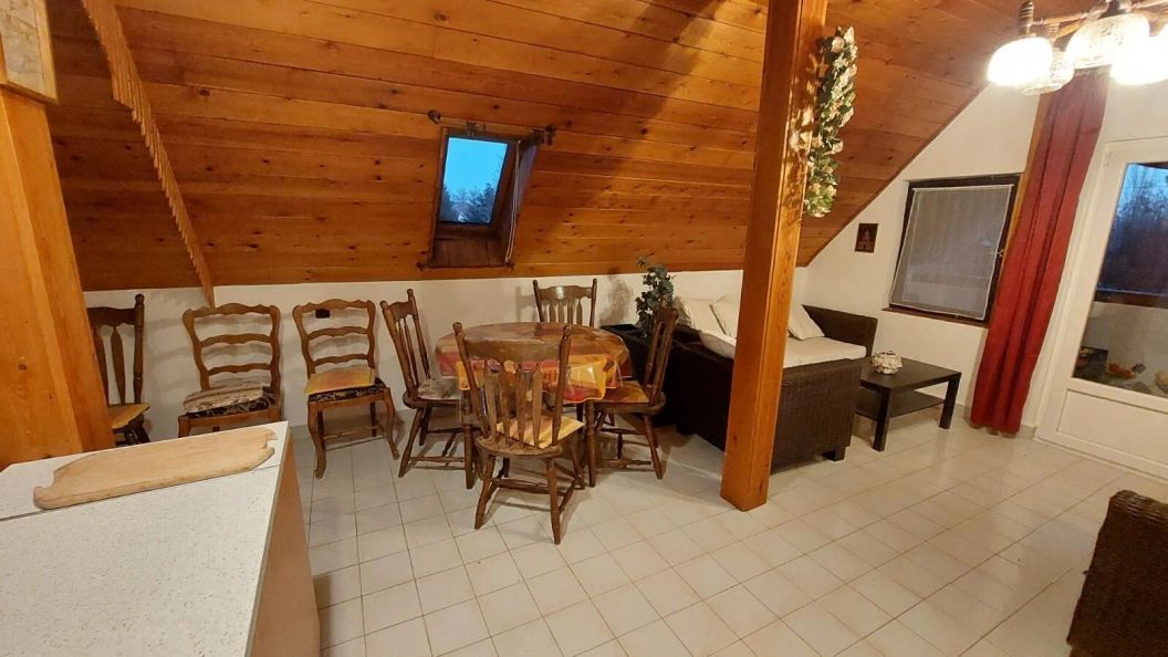 Varjas Apartman Ábrahámhegy (1)