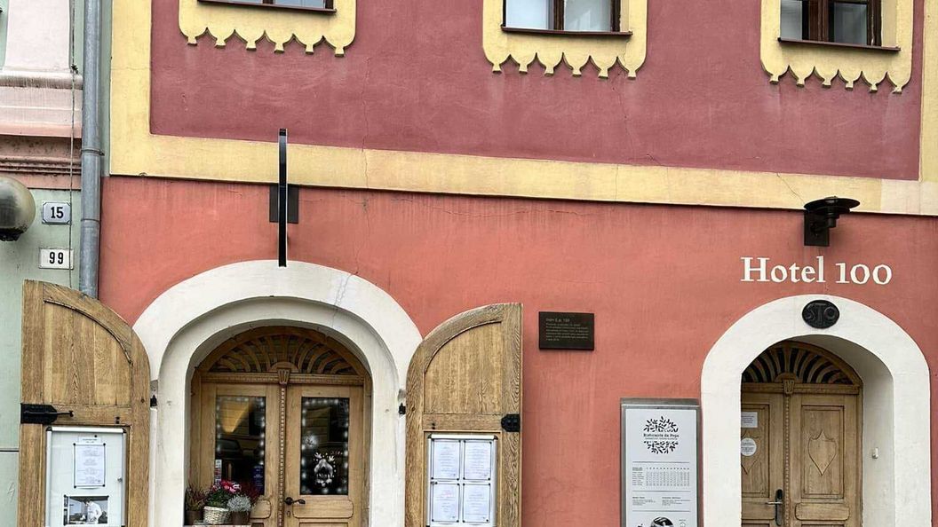 Hotel 100 Pardubice (1)