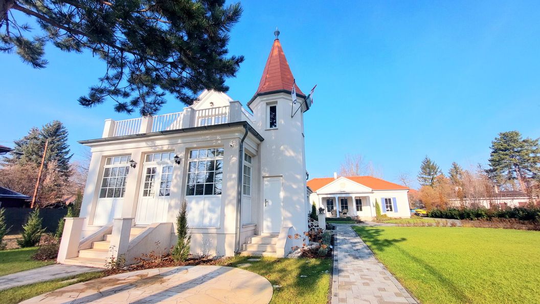 Schieszl Villa Zamárdi (1)
