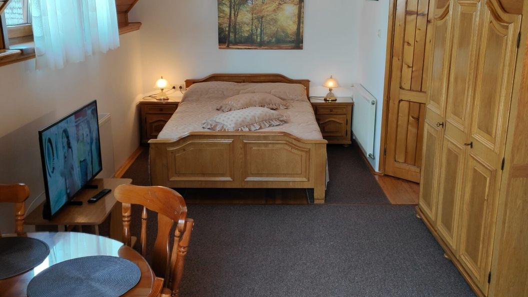 Garsoniera Mikha Sinaia (1)