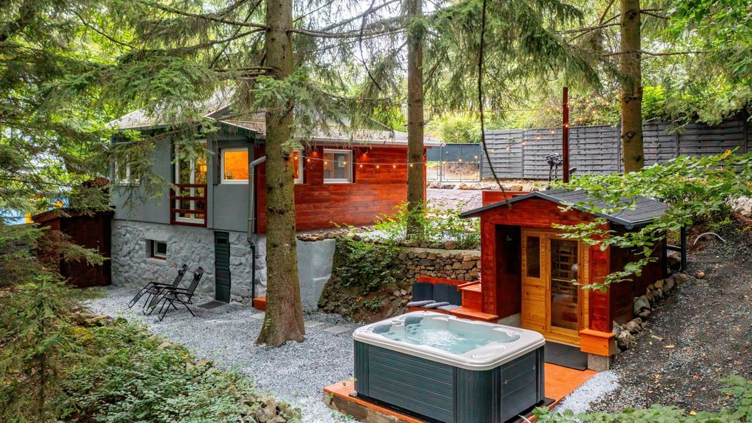 LOMBDELUXE GREY 750 Vendégház Mátraszentimre Fallóskút (1)