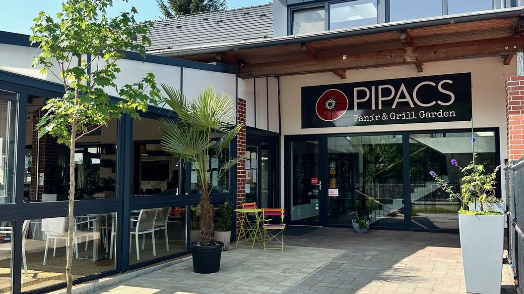 Pipacs Panír & Grill Garden Vendégház Győrújbarát (1)