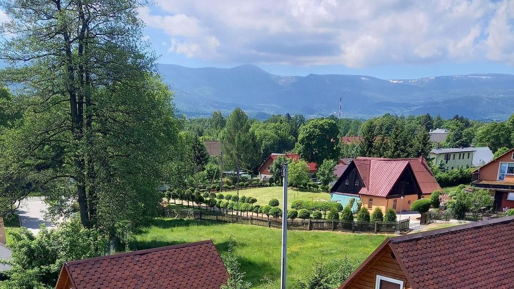 Górska Chatka i Villa Łągi Karpacz, Bukowiec (1)