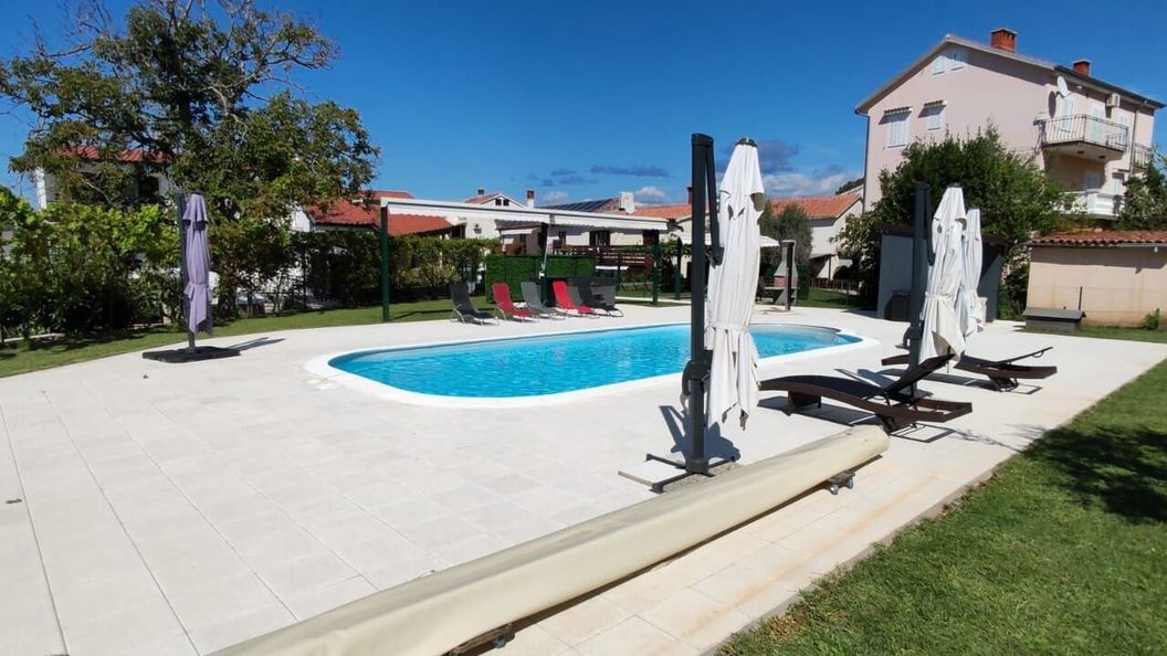 Apartment Nika Njivice (1)