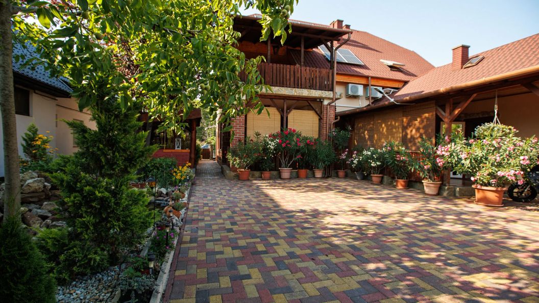 Zsuzsi Apartman Balatonboglár (1)