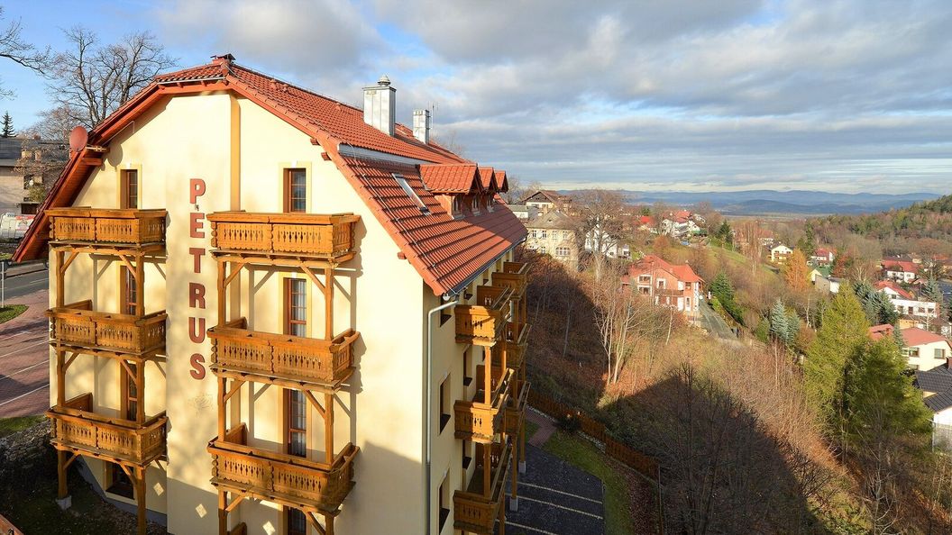 Willa Petrus Karpacz (1)