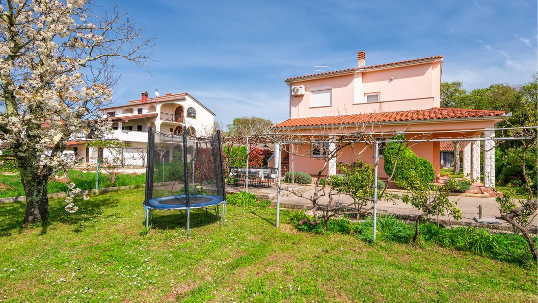 Vendégház Valbandon - CIF011 (1)