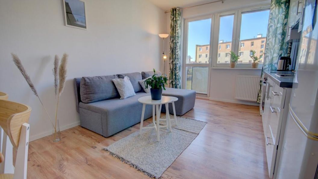 HelApart - Bo Hel Hel (1)