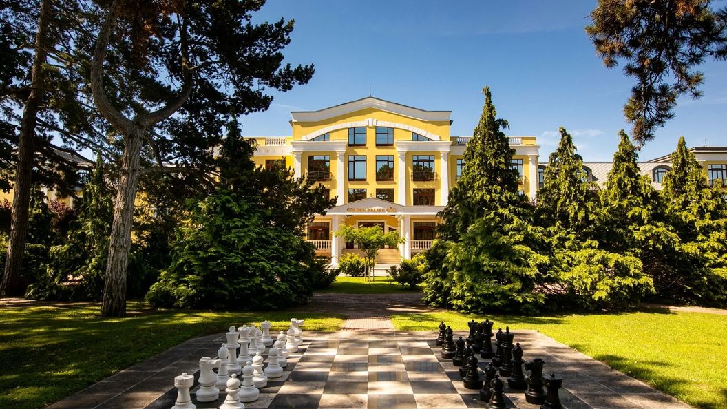 Hotel Golden Palace Göd (1)