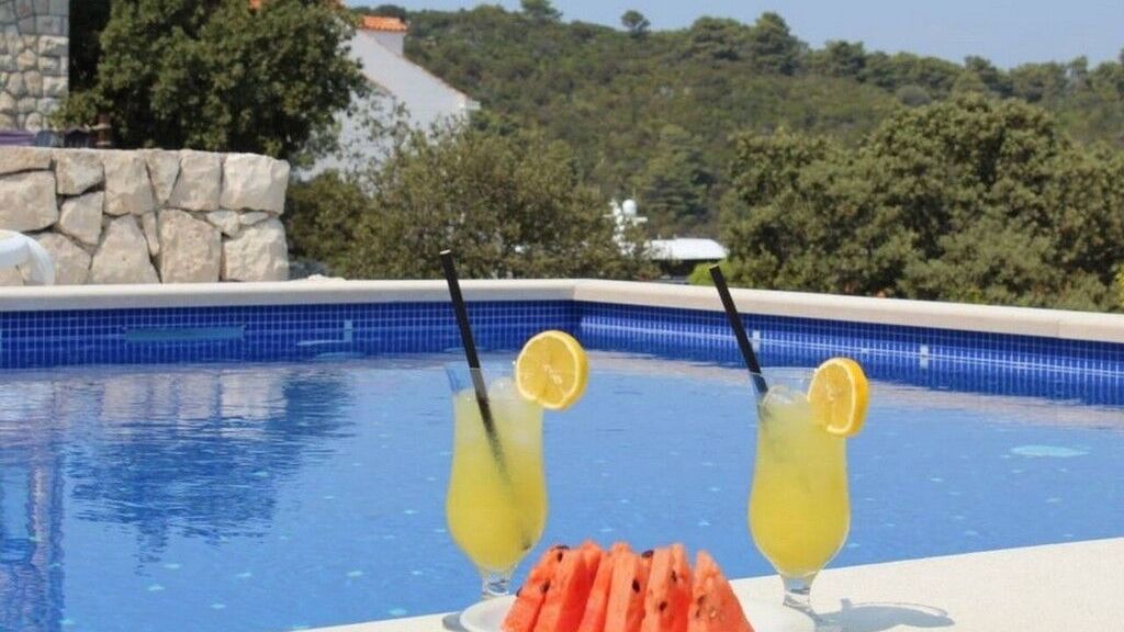 Apartmanok Családok Részére Medencével Pomena Mljet - 22317 (1)