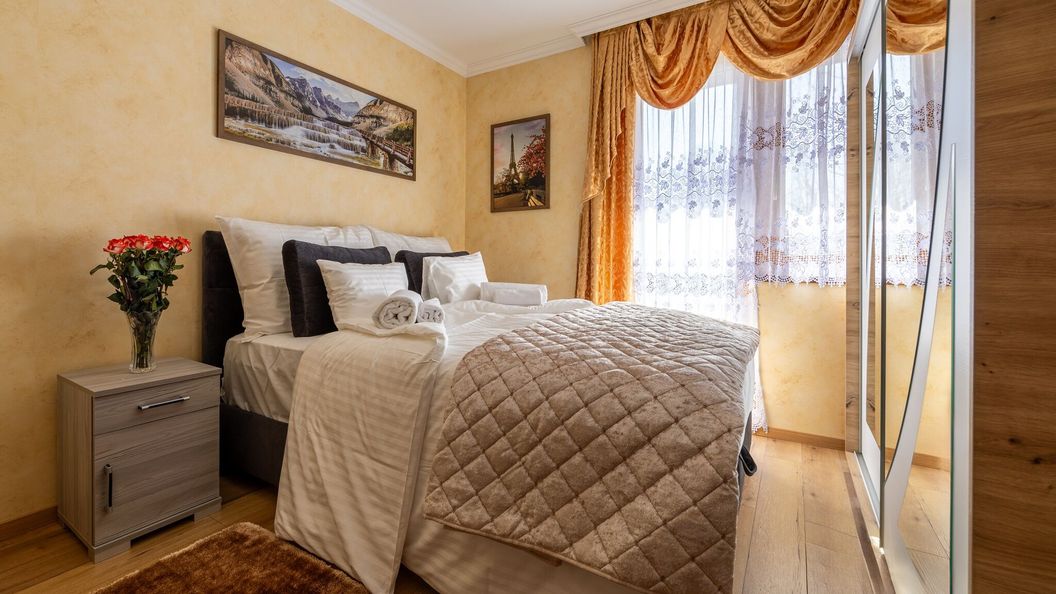 Vörös Álom Apartman Panzió Tiszakécske (1)