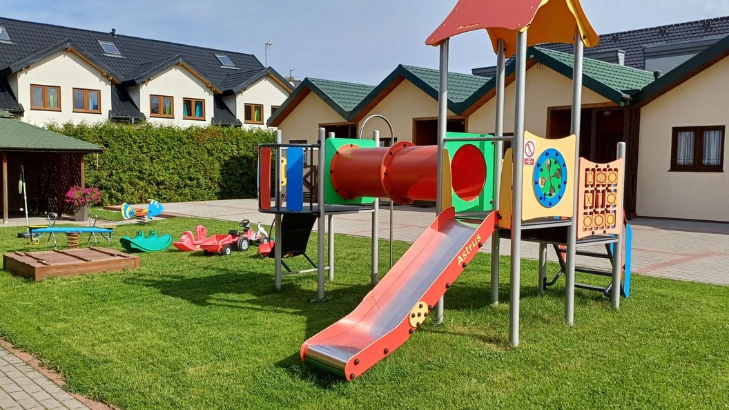 BŁĘKITNA FALA Domki Letniskowe (1)