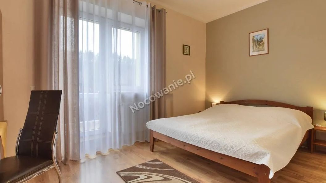 Pokoje Gościnne Cyprys Kudowa-Zdrój (1)