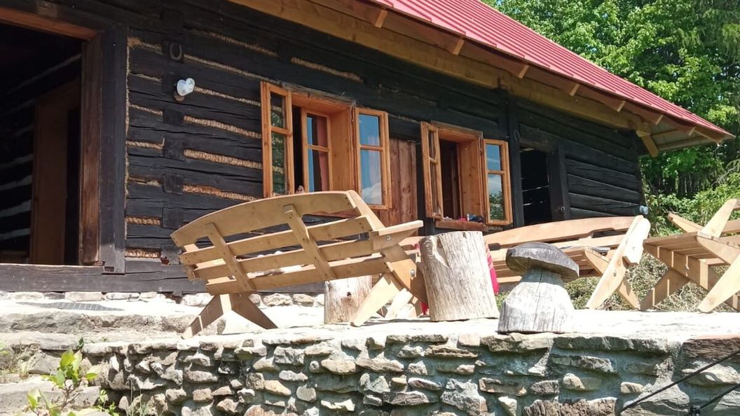 Beskid Niski Chata Łemkowska Chyża Kunkowa- Leszczyny (1)