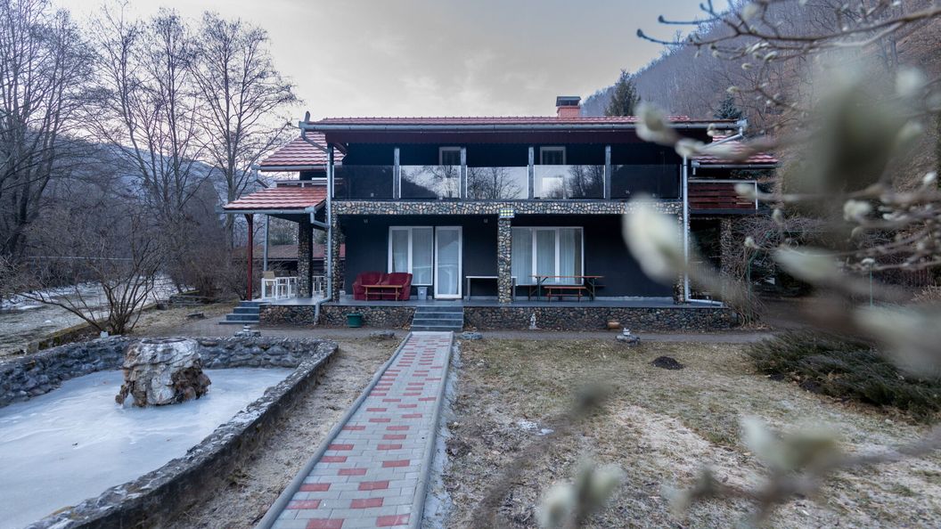 Rivendell Chalet Frăsinet (1)