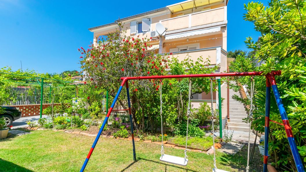 Apartments Marija I Lopar (1)