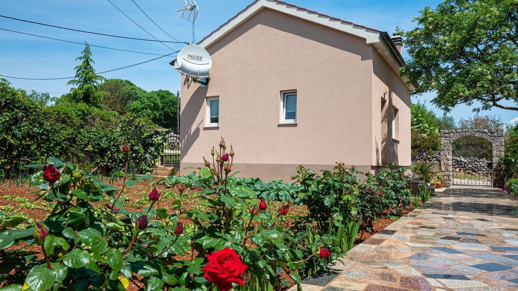 Holiday House Lucy Žgaljići (1)