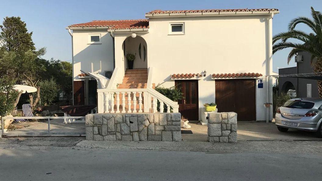 Apartments Pavle Povljana (1)